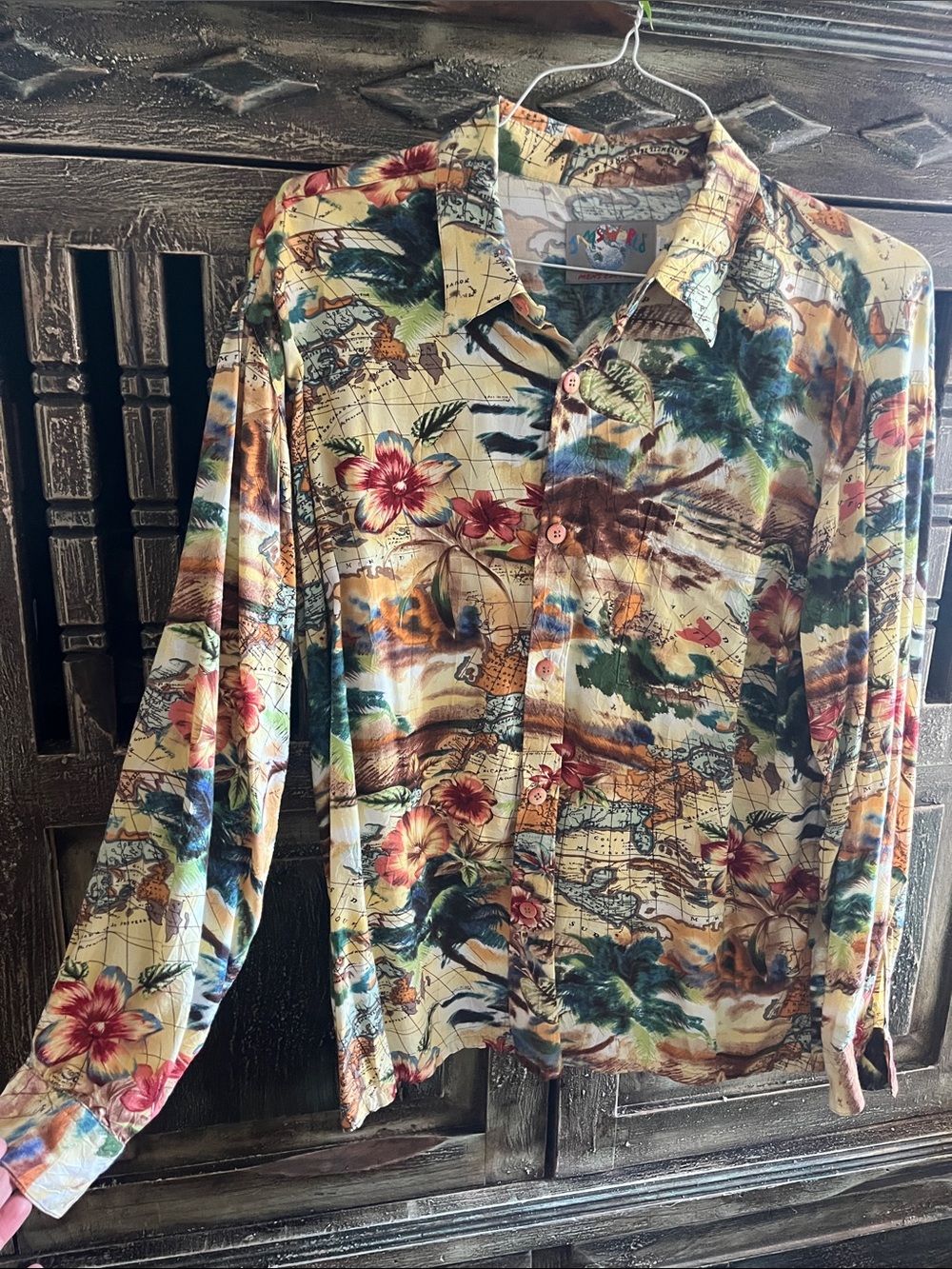 Jams World Multicolor Tropical Map-Print Button-Down Shirt - Cream, Green, Pink